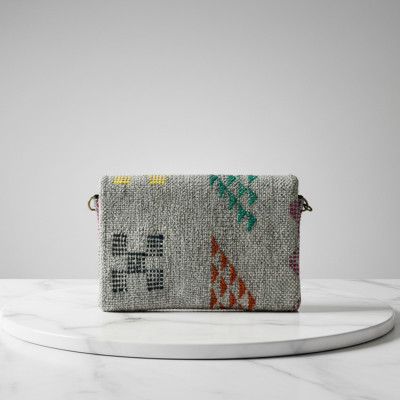 LA MORENA — NOMADIA | Luxury Handwoven Kilim Pochette - Turquoise Medallion